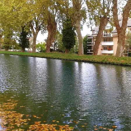 With One Bedroom In Graffenstaden With Furnished Terrace And Wifi 2 Km From The Beach Appartamento